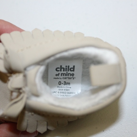 Child of Mine Made By Carter’s 0-3 Months Moccasins Beige inside Fur - Picture 5 of 7